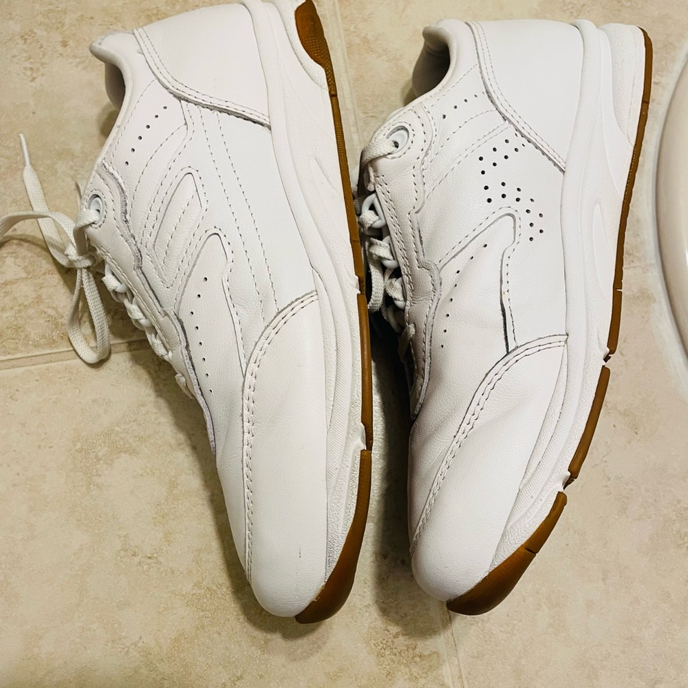 SAS White and Brown Men's Athletic Shoes